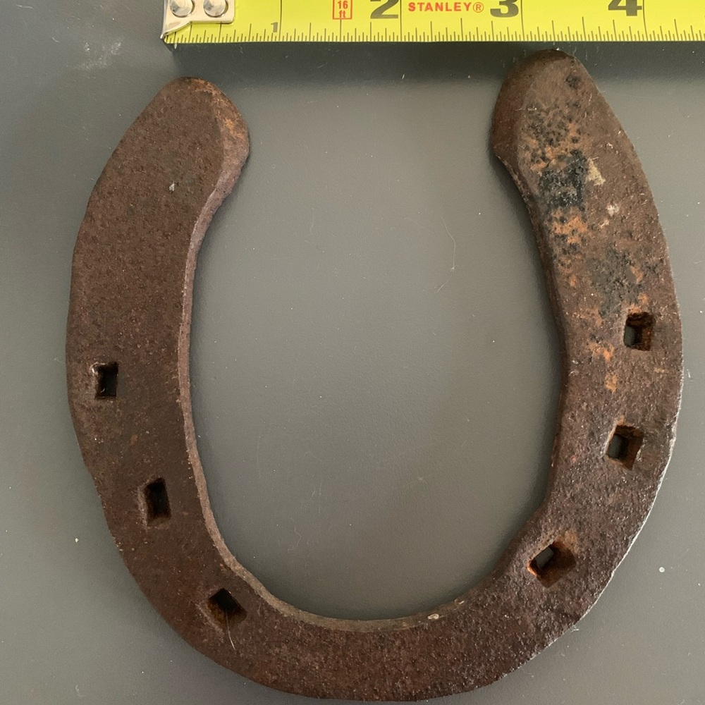 Decorative horse shoe old metal cowboy western home decor real boho good luck